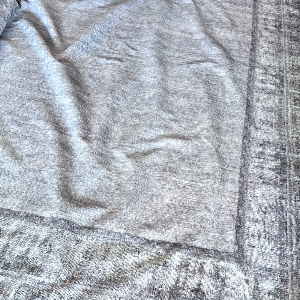 Ruggable | 8 x 10 Vintage Daisy Grey | Cover Only